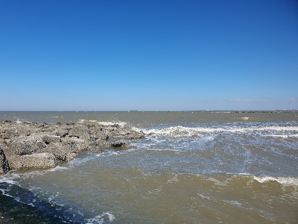 Tout comme un m&eacute;dium, je peux transmettre un message <br />
d�un d&eacute;funt. En tant que passeuse d�&acirc;me par contre <br />
mon r&ocirc;le est davantage d�aider la personne &agrave; faire <br />
son deuil et au besoin aider le d&eacute;funt &agrave; trouver <br />
la paix, surtout en cas de d&eacute;c&egrave;s difficile ou traumatique. 